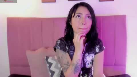 Camila online show from 11/11/25, 07:25