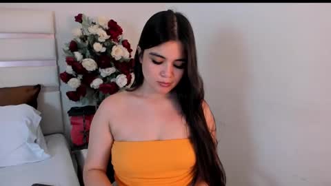 Snapshot of camilasofiia chatting on 02/25/25, 10:50 Camila online show from 02/25/25, 10:50