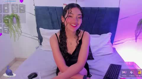 Snapshot of camilla_miller01 chatting on 09/19/25, 03:34 camilla_miller01 online show from 09/19/25, 03:34