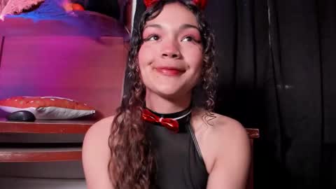 camilla_miller01 online show from 10/29/25, 10:11