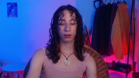 Snapshot of camille_delrey chatting on 12/01/24, 11:25 Camille online show from 12/01/24, 11:25