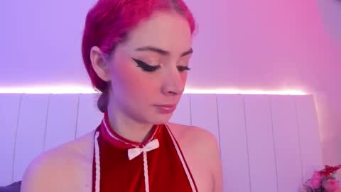 C A M I L L E N    Help me get to the top online show from 11/19/25, 11:05