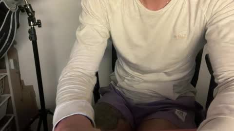 Snapshot of camilo__ chatting on 11/07/25, 05:40 camilo online show from 11/07/25, 05:40