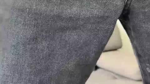 Snapshot of camilo__ chatting on 11/20/25, 02:39 camilo online show from 11/20/25, 02:39