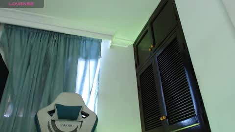 Snapshot of camilo_contre21 chatting on 12/04/24, 09:24 camilo_contre21 online show from 12/04/24, 09:24