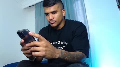 Snapshot of camilo_contre21 chatting on 03/05/25, 09:26 camilo_contre21 online show from 03/05/25, 09:26