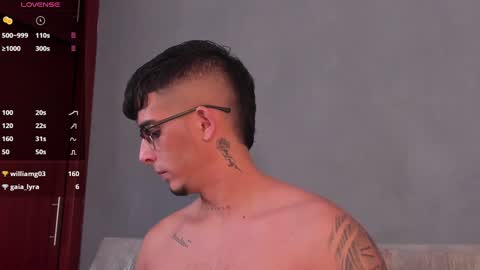 Snapshot of camilo_ospina_ chatting on 01/18/25, 09:45 INDEPENDENT MODEL online show from 01/18/25, 09:45