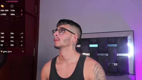 Snapshot of camilo_ospina_ chatting on 02/26/25, 02:59 INDEPENDENT MODEL online show from 02/26/25, 02:59