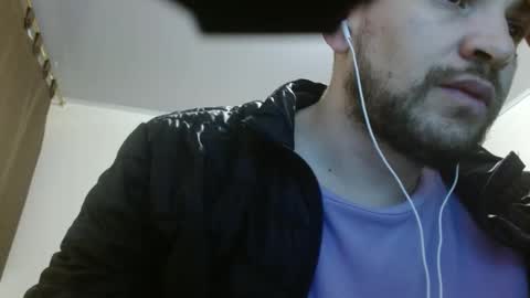 Snapshot of camiloking17 chatting on 02/23/25, 07:28 camilo online show from 02/23/25, 07:28