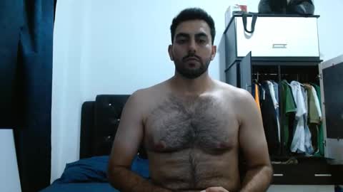 Snapshot of cammanagerstudio chatting on 10/22/25, 09:14 omar online show from 10/22/25, 09:14