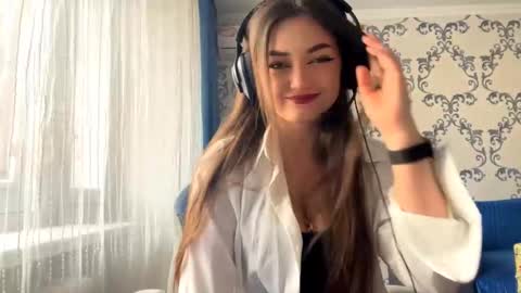 Snapshot of cancychill chatting on 10/30/25, 09:33 Kate online show from 10/30/25, 09:33