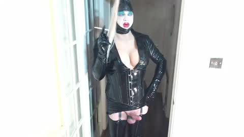 candi smokes online show from 02/15/25, 02:22