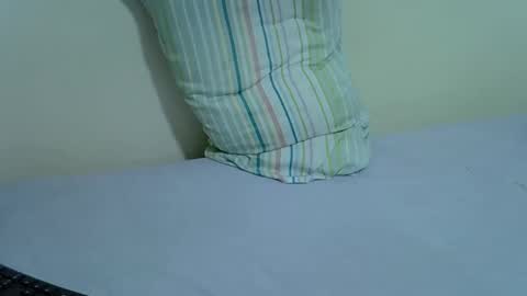 Snapshot of candiemaya chatting on 10/03/25, 04:53 candiemaya online show from 10/03/25, 04:53