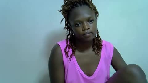 Snapshot of candiemaya chatting on 10/06/25, 09:56 candiemaya online show from 10/06/25, 09:56