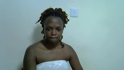 Snapshot of candiemaya chatting on 10/24/25, 06:43 candiemaya online show from 10/24/25, 06:43