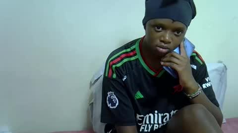 Snapshot of candiemaya chatting on 11/03/25, 06:53 candiemaya online show from 11/03/25, 06:53