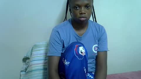 Snapshot of candiemaya chatting on 11/12/25, 08:15 candiemaya online show from 11/12/25, 08:15