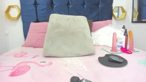 candy_big_tits18 online show from 10/22/25, 12:22