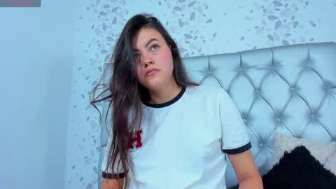 Snapshot of candy_mery chatting on 12/24/24, 08:16 candy mery online show from 12/24/24, 08:16