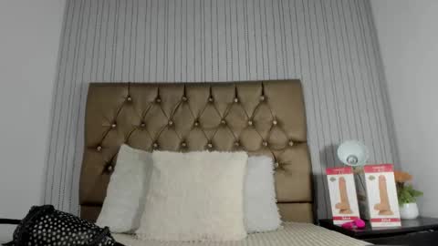 candy mery online show from 10/27/25, 07:07