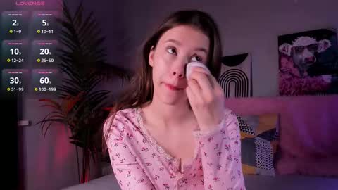 Sandy online show from 10/13/25, 07:25