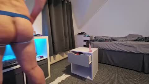 Candy Boy online show from 12/25/24, 04:33