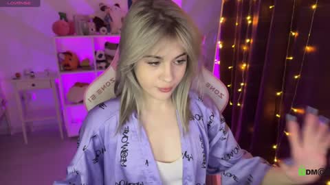 Snapshot of candyhannah chatting on 01/31/25, 06:14 You can call me HH online show from 01/31/25, 06:14