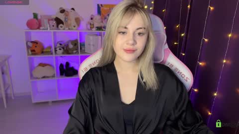 Snapshot of candyhannah chatting on 02/07/25, 04:03 You can call me HH online show from 02/07/25, 04:03