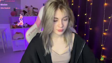 Snapshot of candyhannah chatting on 03/04/25, 05:24 You can call me HH online show from 03/04/25, 05:24
