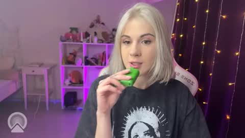 Snapshot of candyhannah chatting on 09/18/25, 06:43 You can call me HH online show from 09/18/25, 06:43
