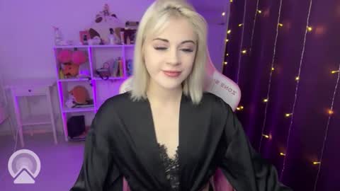 Snapshot of candyhannah chatting on 10/12/25, 03:55 You can call me HH online show from 10/12/25, 03:55