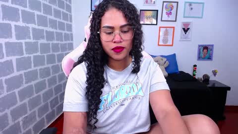 Snapshot of candyhot_sex chatting on 12/02/24, 09:17 Karen online show from 12/02/24, 09:17