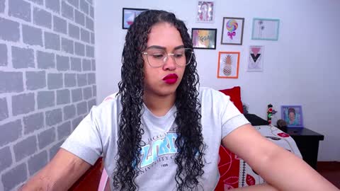 Snapshot of candyhot_sex chatting on 01/06/25, 03:20 Karen online show from 01/06/25, 03:20
