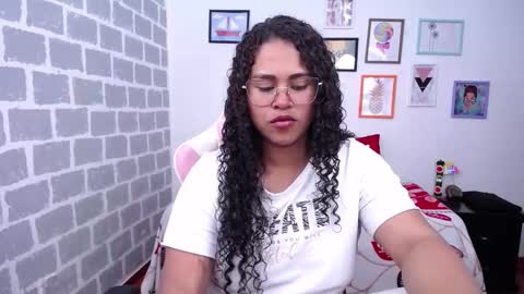 Snapshot of candyhot_sex chatting on 02/11/25, 02:03 Karen online show from 02/11/25, 02:03