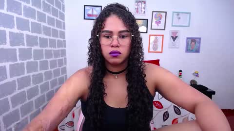 Snapshot of candyhot_sex chatting on 02/24/25, 01:35 Karen online show from 02/24/25, 01:35