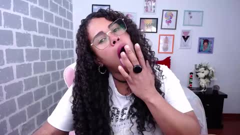 Snapshot of candyhot_sex chatting on 03/11/25, 05:27 Karen online show from 03/11/25, 05:27