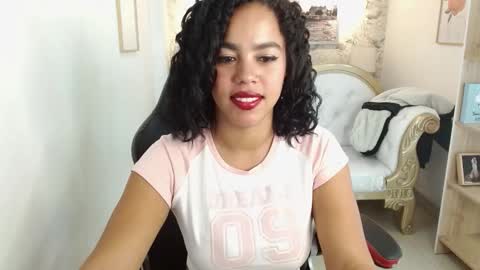 Snapshot of candyhot_tk chatting on 11/11/25, 03:17 candy online show from 11/11/25, 03:17