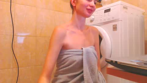 Snapshot of candyjesx chatting on 12/05/24, 06:33 CANDYJESx online show from 12/05/24, 06:33