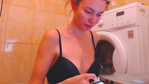 Snapshot of candyjesx chatting on 12/09/24, 10:22 CANDYJESx online show from 12/09/24, 10:22