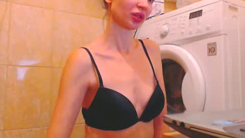 Snapshot of candyjesx chatting on 12/10/24, 10:38 CANDYJESx online show from 12/10/24, 10:38