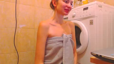 Snapshot of candyjesx chatting on 12/15/24, 12:49 CANDYJESx online show from 12/15/24, 12:49