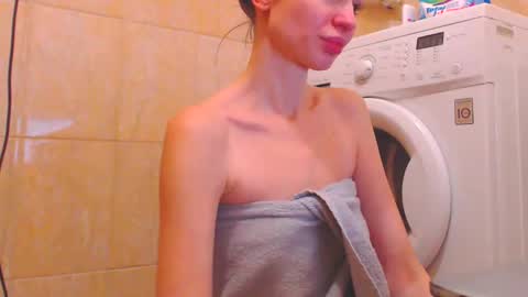 Snapshot of candyjesx chatting on 12/30/24, 10:32 CANDYJESx online show from 12/30/24, 10:32