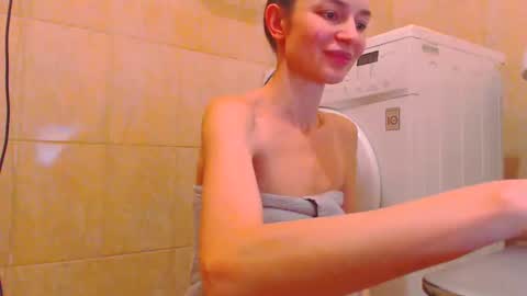 Snapshot of candyjesx chatting on 01/25/25, 05:51 CANDYJESx online show from 01/25/25, 05:51