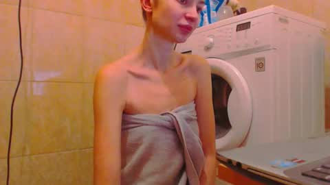 Snapshot of candyjesx chatting on 01/28/25, 06:38 CANDYJESx online show from 01/28/25, 06:38