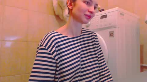 Snapshot of candyjesx chatting on 01/28/25, 09:51 CANDYJESx online show from 01/28/25, 09:51