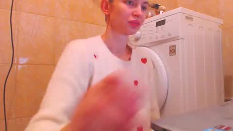 Snapshot of candyjesx chatting on 02/04/25, 09:49 CANDYJESx online show from 02/04/25, 09:49