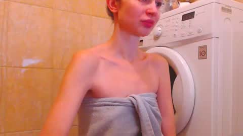 Snapshot of candyjesx chatting on 02/06/25, 02:58 CANDYJESx online show from 02/06/25, 02:58