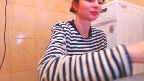 Snapshot of candyjesx chatting on 02/12/25, 07:45 CANDYJESx online show from 02/12/25, 07:45