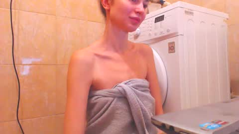 Snapshot of candyjesx chatting on 02/22/25, 10:07 CANDYJESx online show from 02/22/25, 10:07