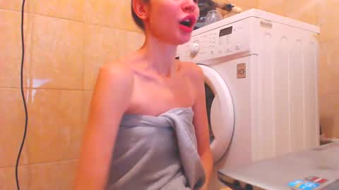 Snapshot of candyjesx chatting on 02/25/25, 09:09 CANDYJESx online show from 02/25/25, 09:09